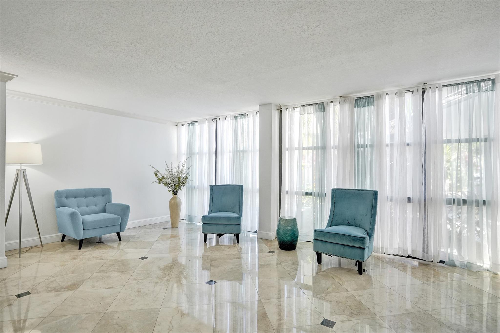 Oceanview Park Condo - Residential Lease