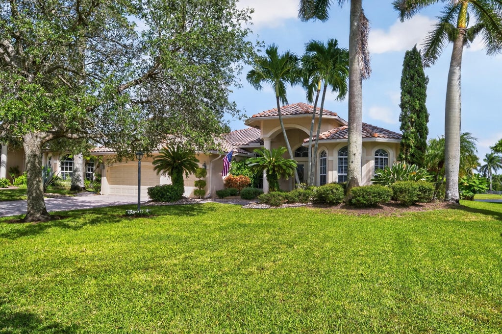 Photo of 6930 NW 104th Lane, Parkland, FL 33076 (MLS # B26094669)
