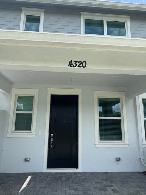 4320 Brookgreen Square