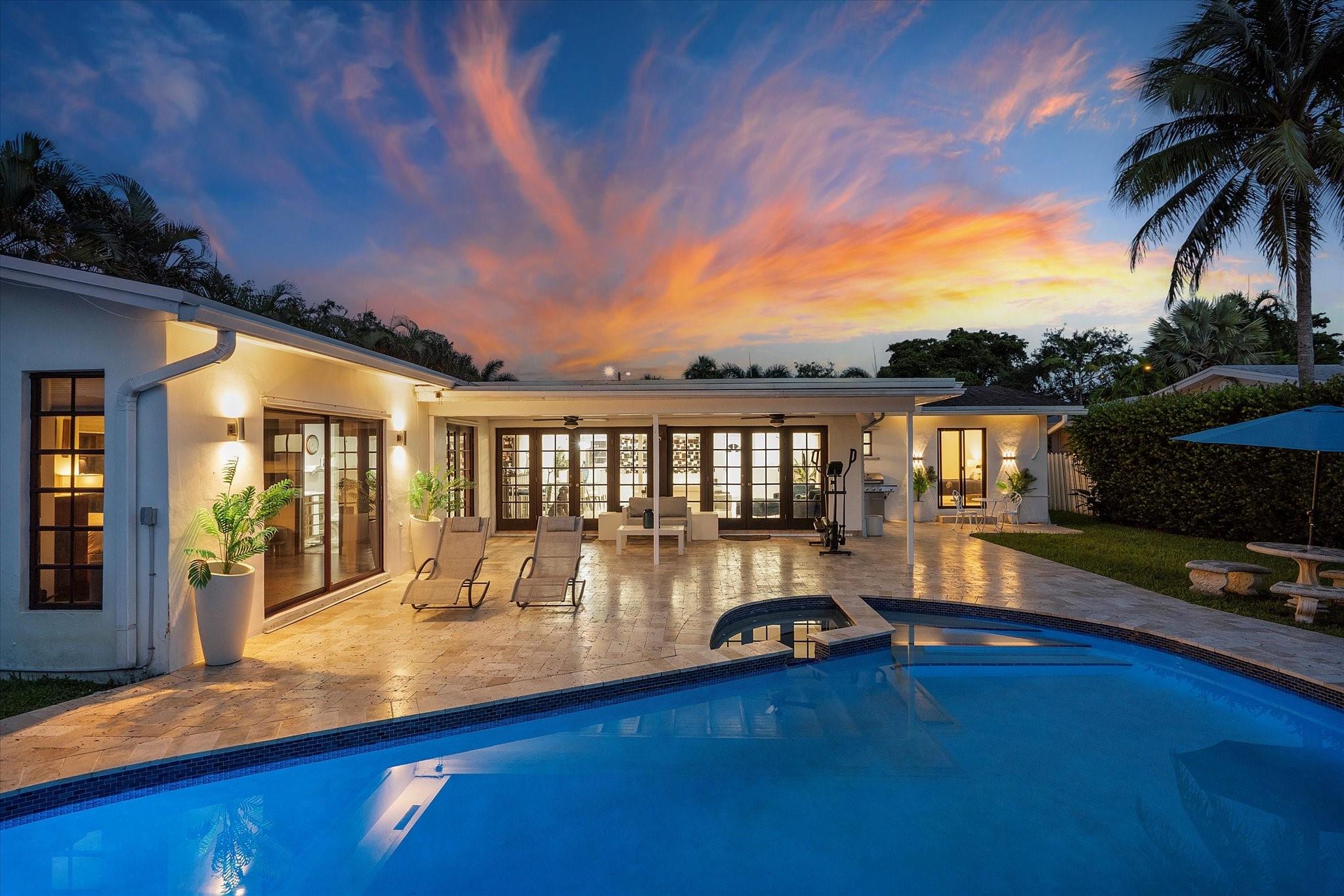 Hollywood Hills 6-22 B - Residential