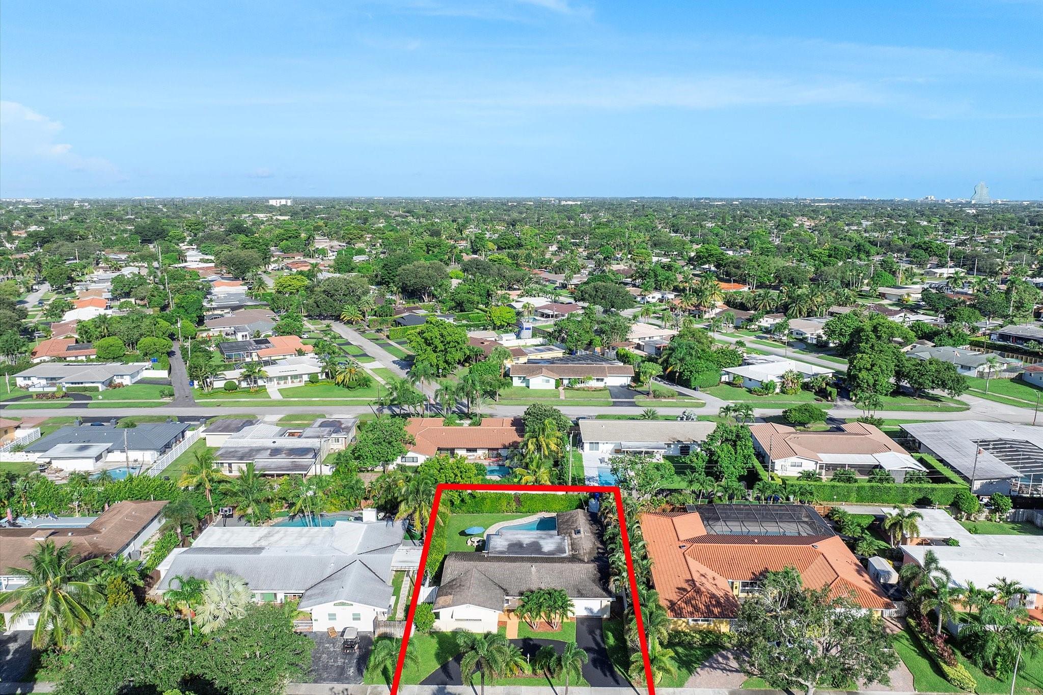 Hollywood Hills 6-22 B - Residential