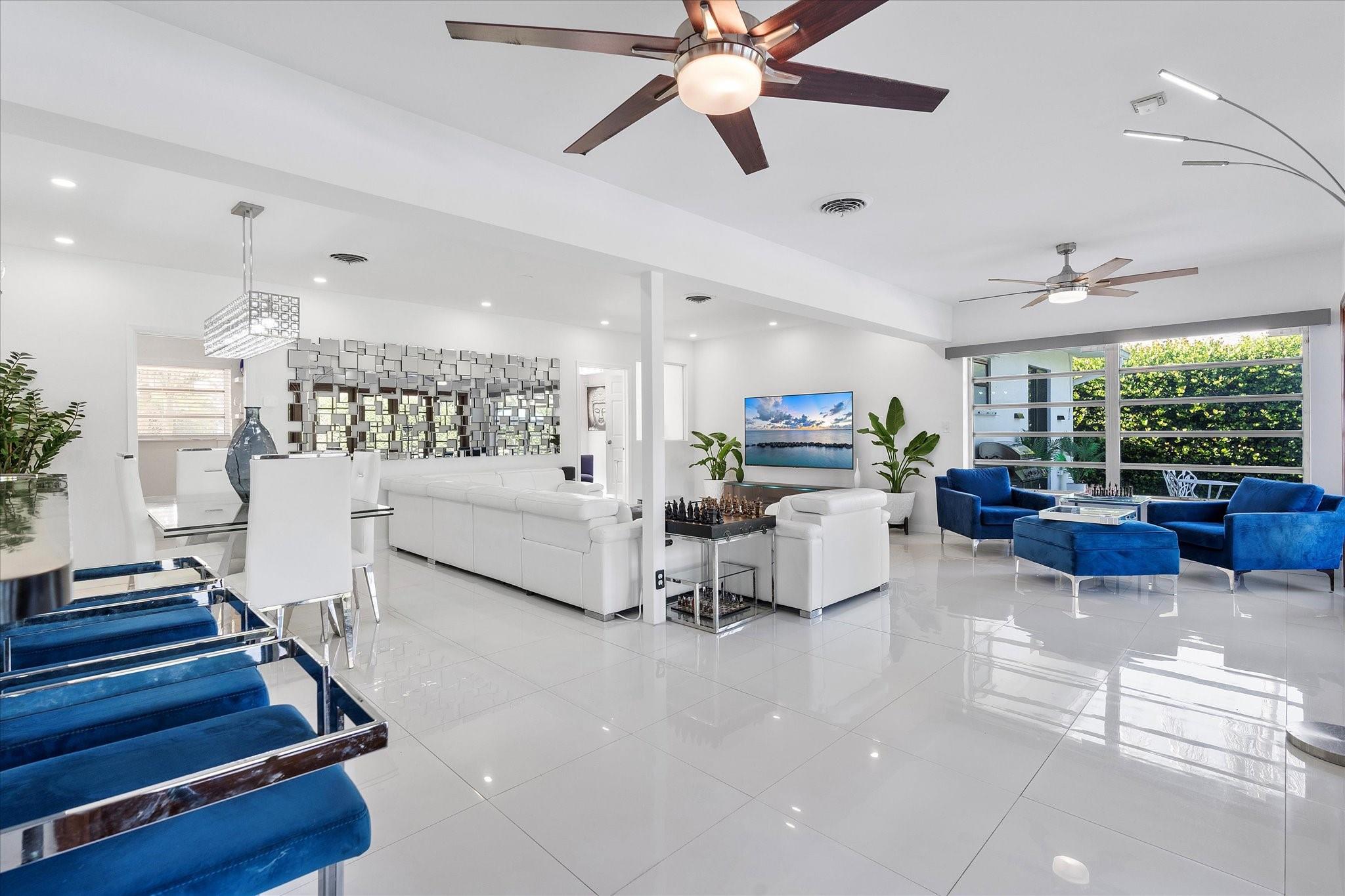 Hollywood Hills 6-22 B - Residential
