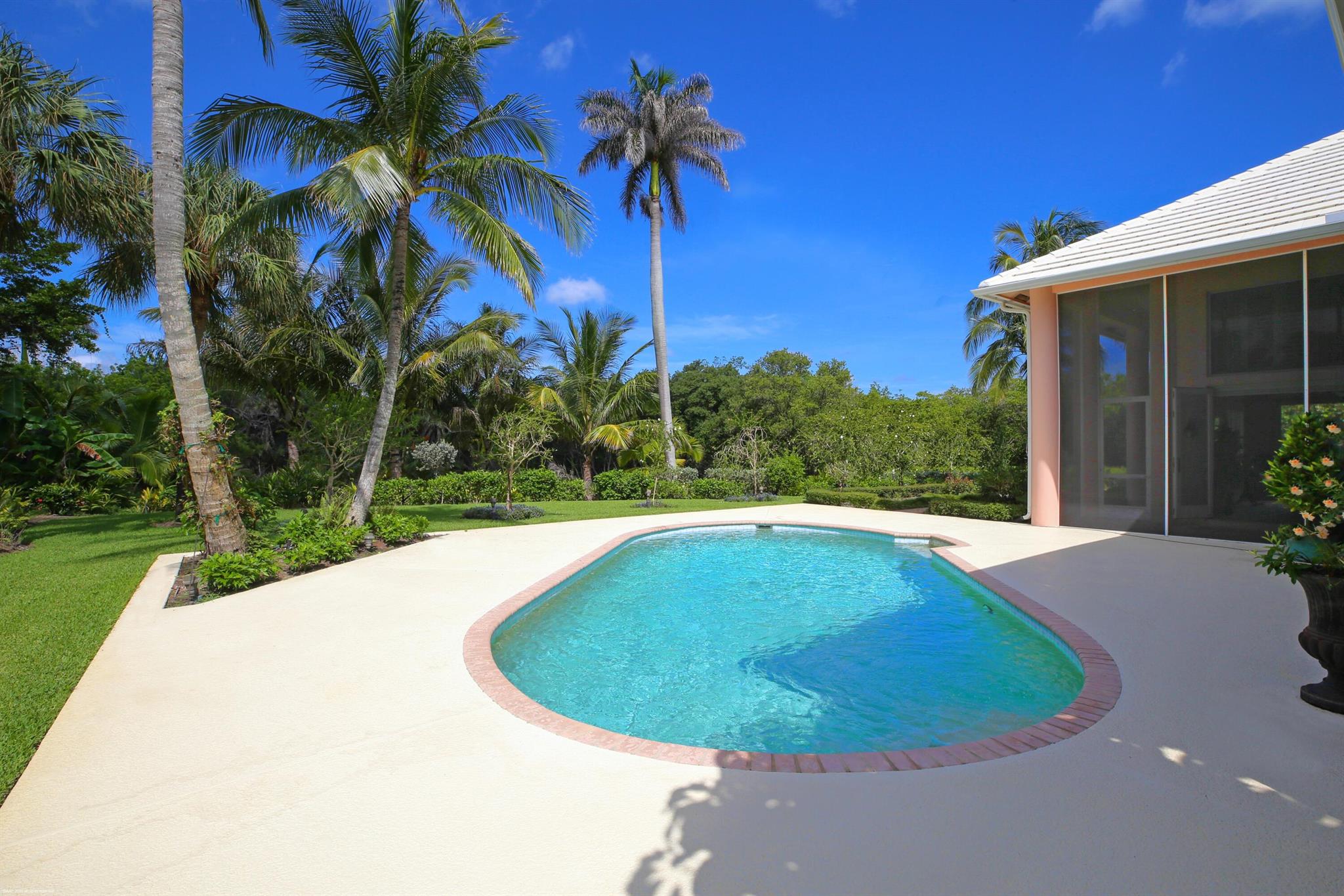 JUPITER ISLAND - Residential