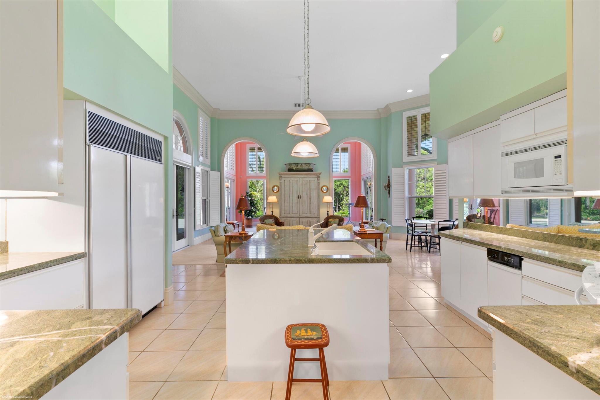 JUPITER ISLAND - Residential