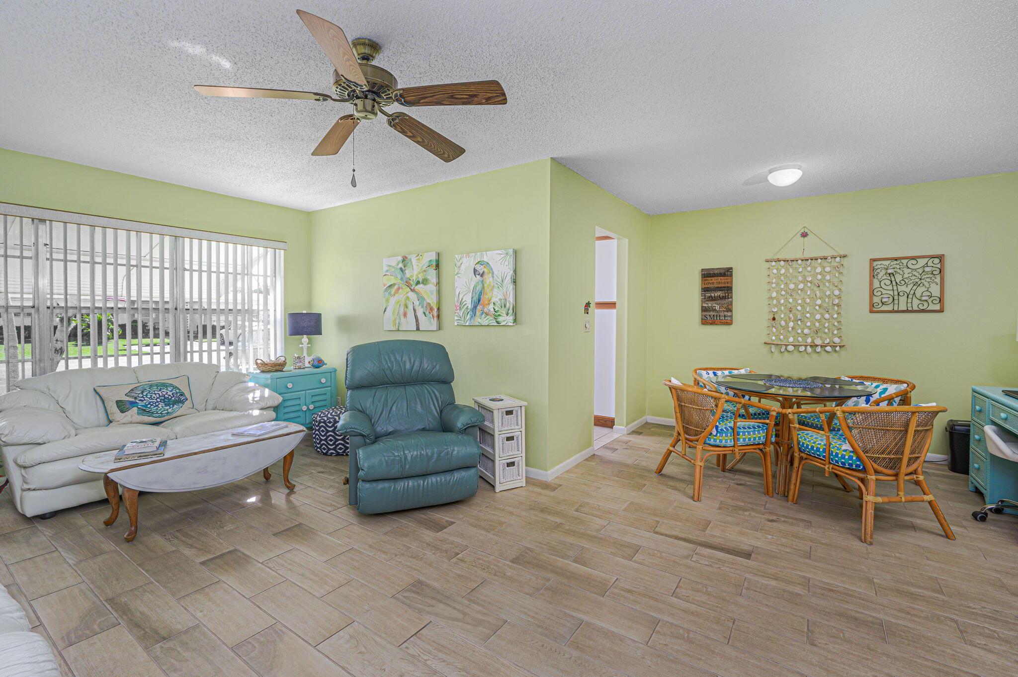 Fort Pierce, Florida 34982, United States, 1 Bedroom Bedrooms, ,1 BathroomBathrooms,Residential,Active,209439