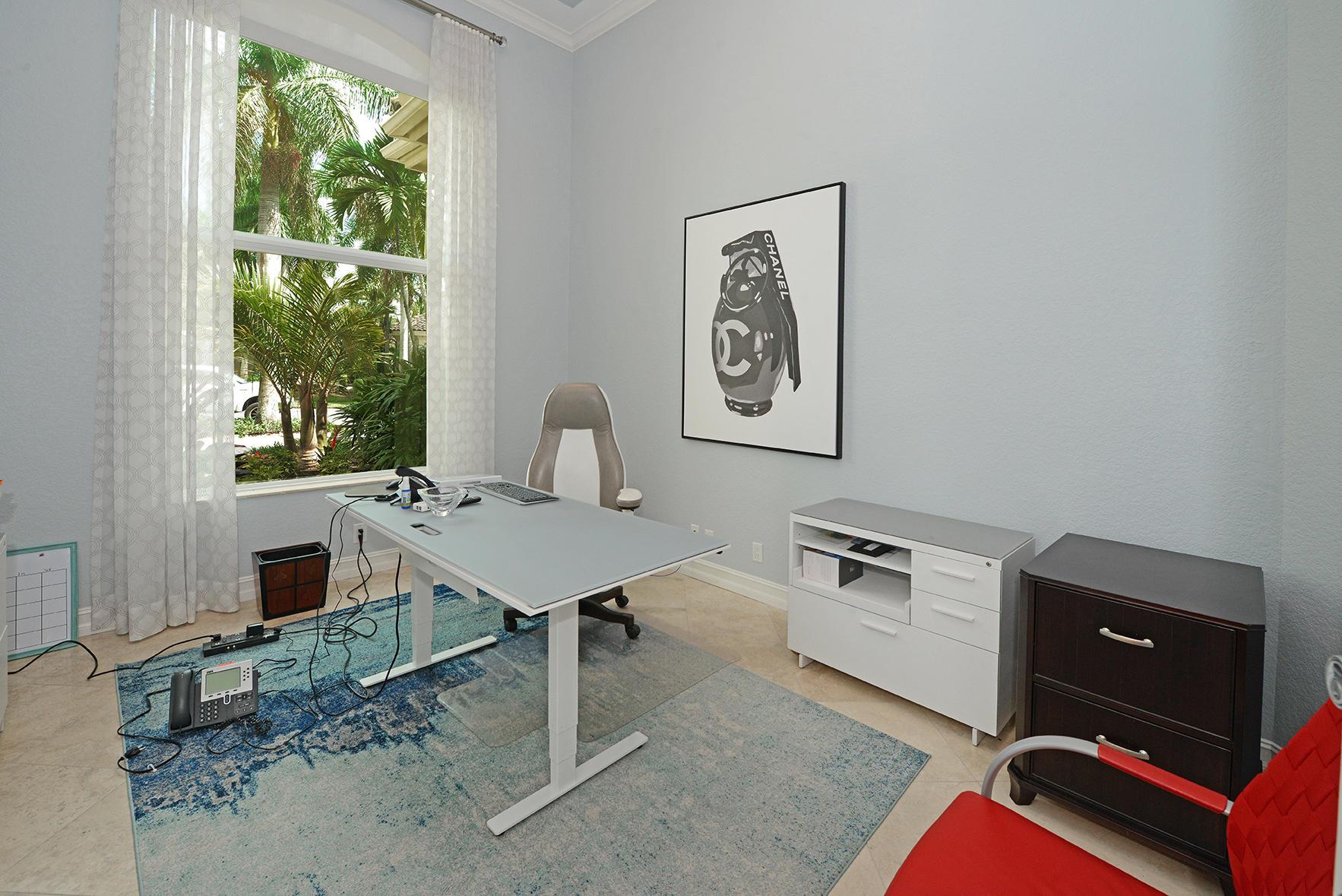 WOODFIELD COUNTRY CLUB - Residential Lease