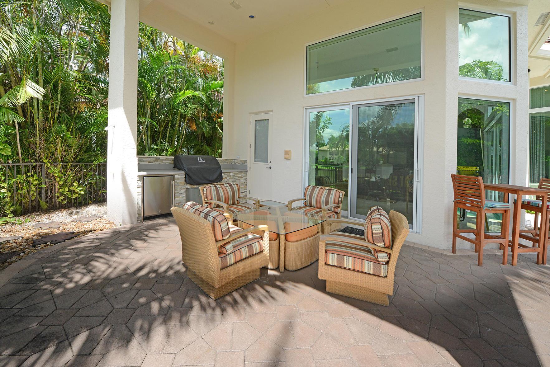 WOODFIELD COUNTRY CLUB - Residential Lease