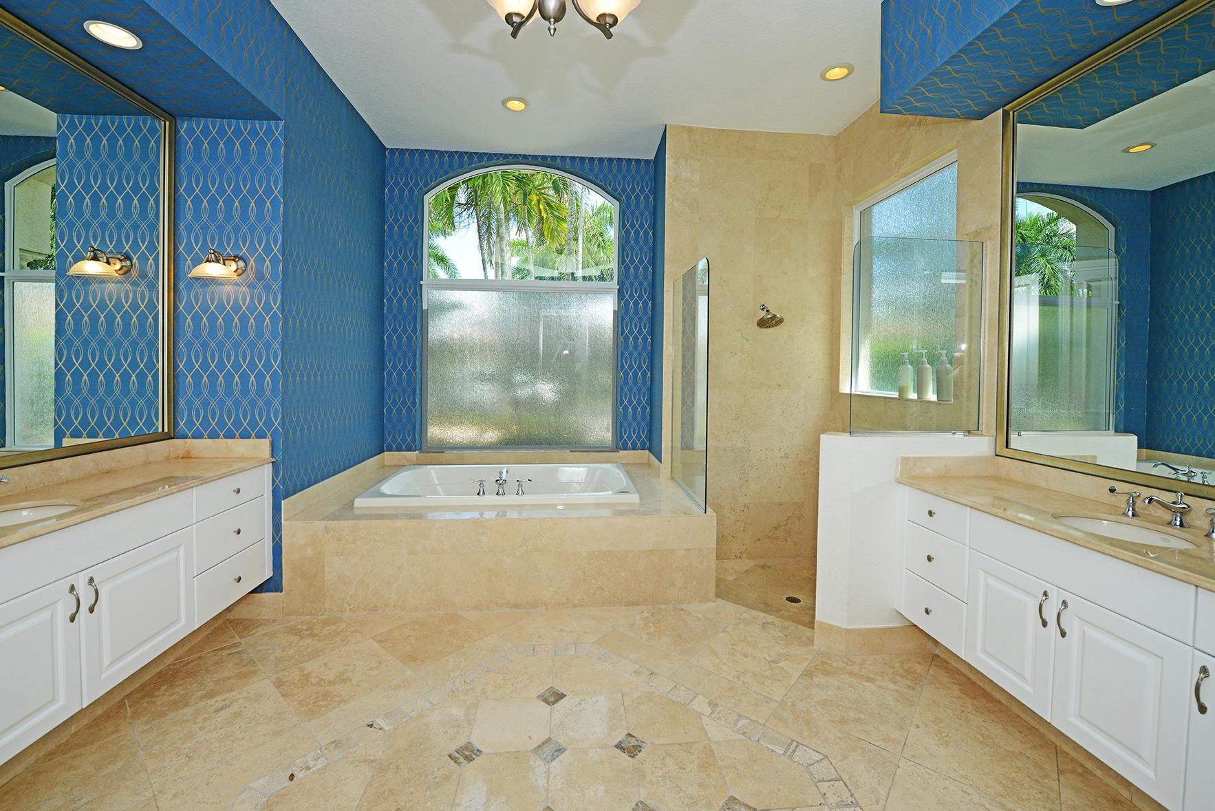 WOODFIELD COUNTRY CLUB - Residential Lease