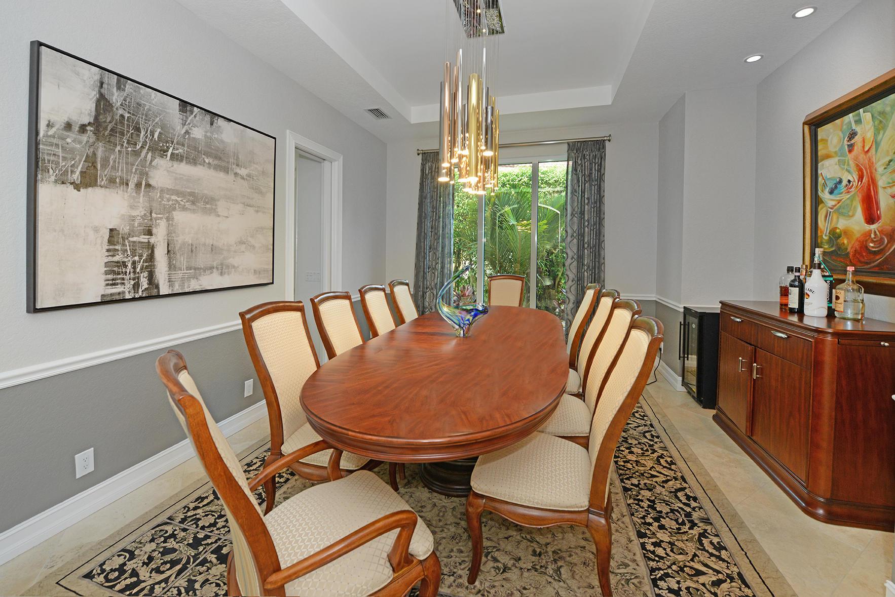 WOODFIELD COUNTRY CLUB - Residential Lease