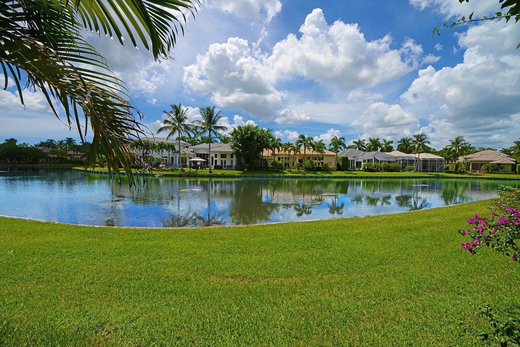 WOODFIELD COUNTRY CLUB - Residential Lease