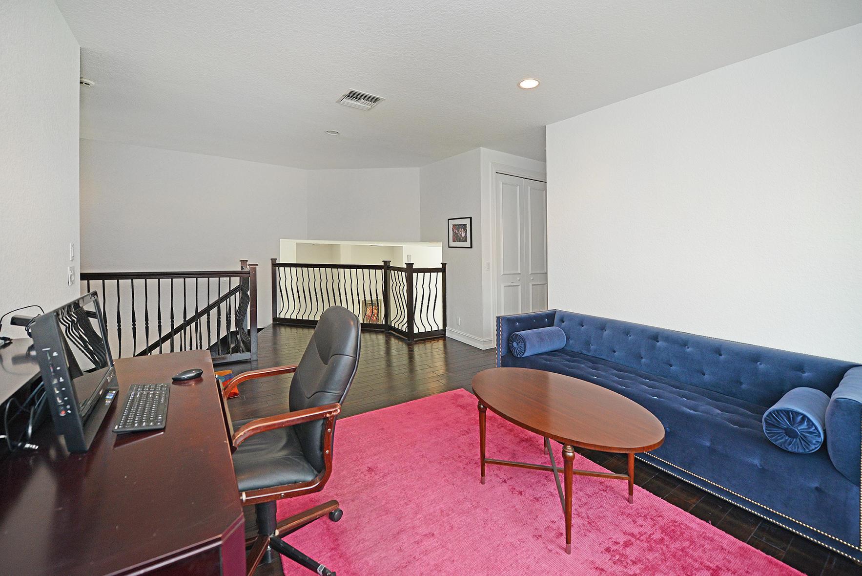 WOODFIELD COUNTRY CLUB - Residential Lease