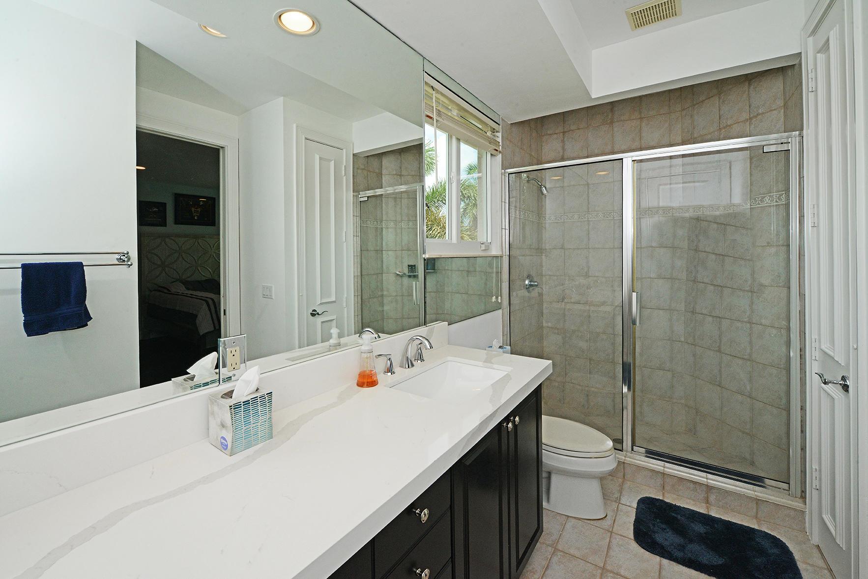 WOODFIELD COUNTRY CLUB - Residential Lease