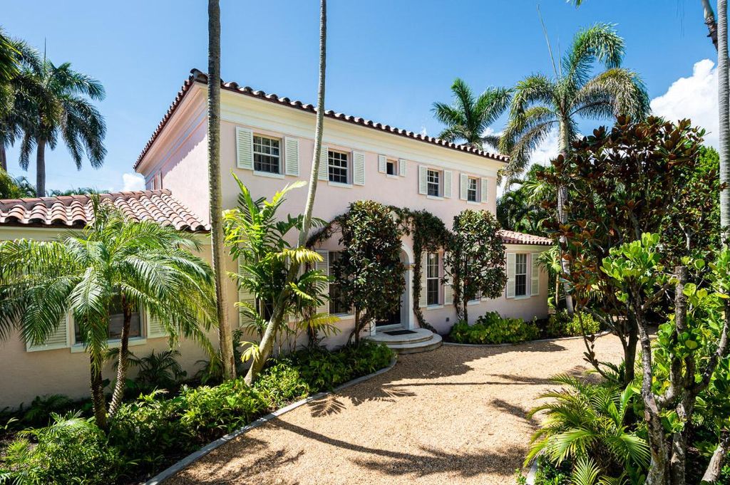 Photo of 236 La Puerta Way, Palm Beach, FL 33480 (MLS # R10960311)