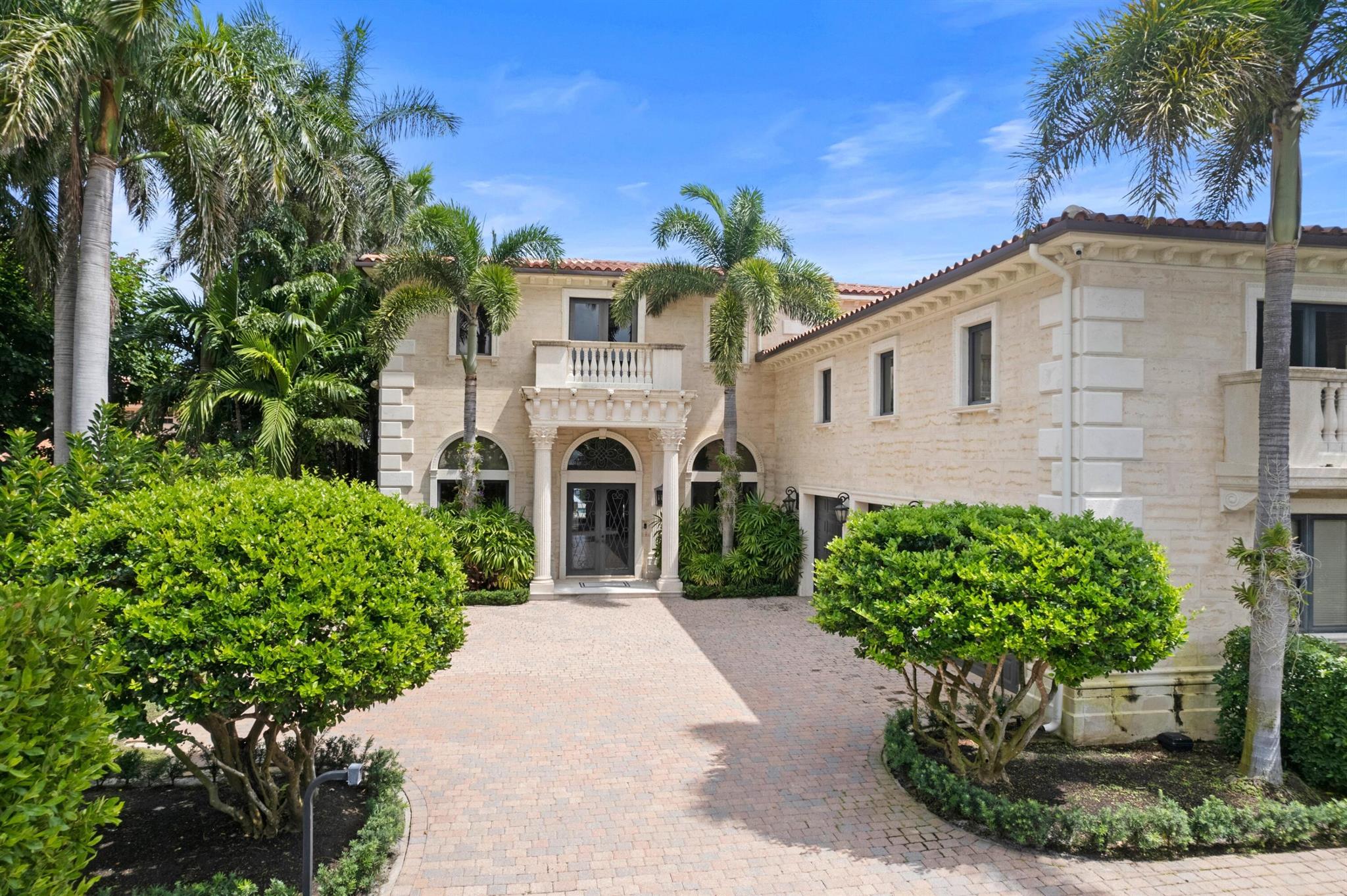 View photos, virtual tours, details... 3240 N Flagler Drive