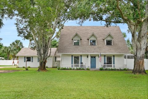 217 SE Oriole Avenue Stuart FL 34996