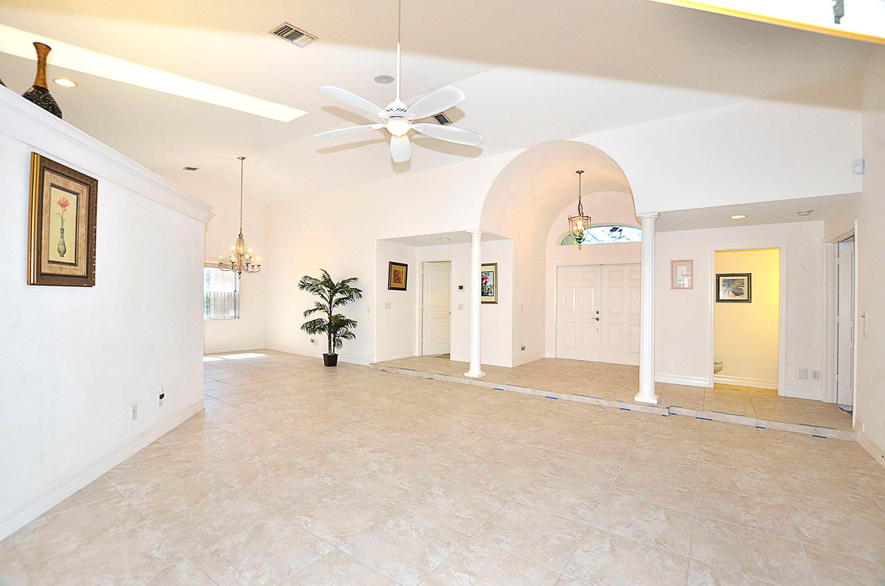 REPLAT OF SAN SEBASTIAN S - Residential Lease