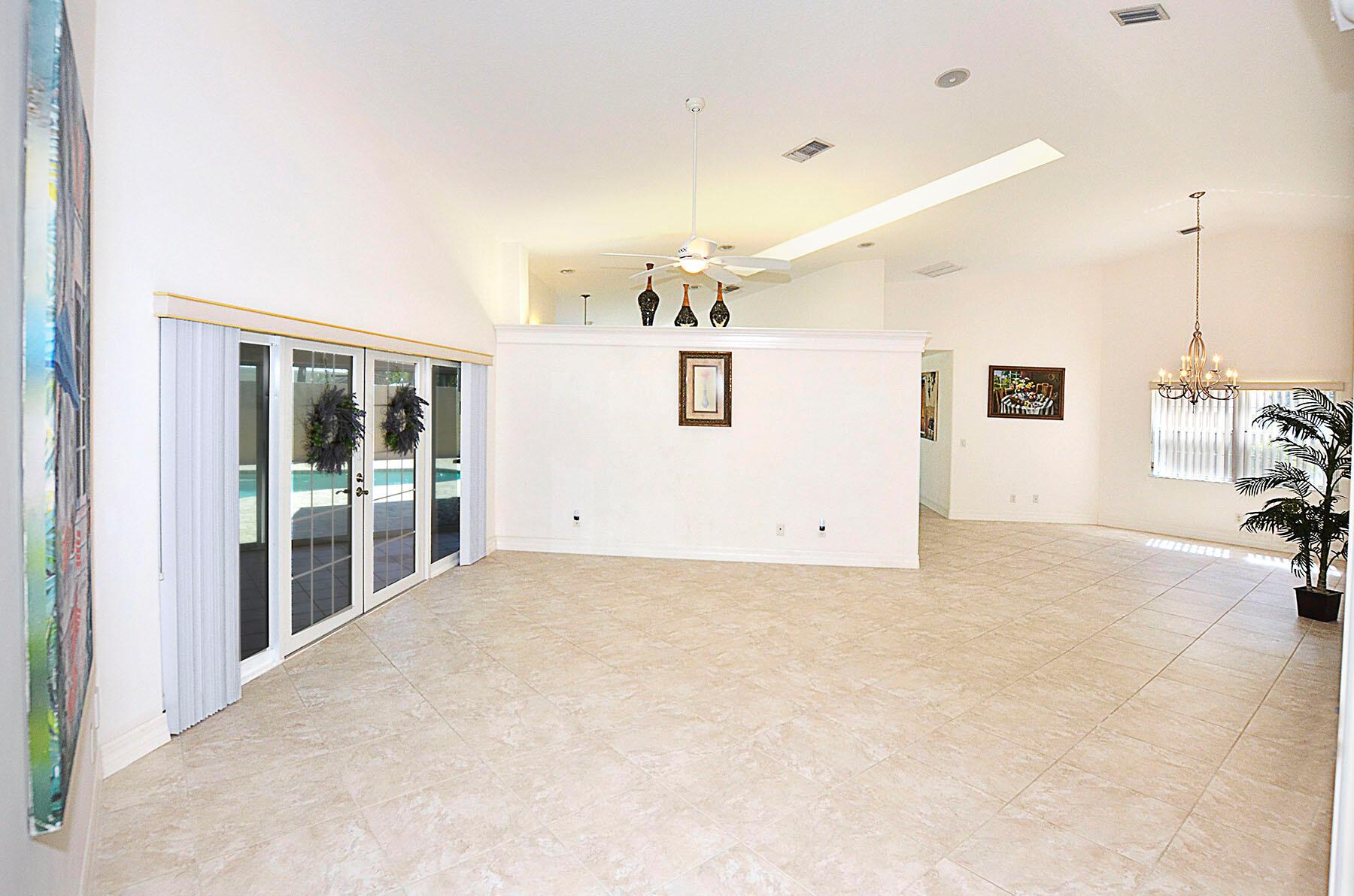 REPLAT OF SAN SEBASTIAN S - Residential Lease