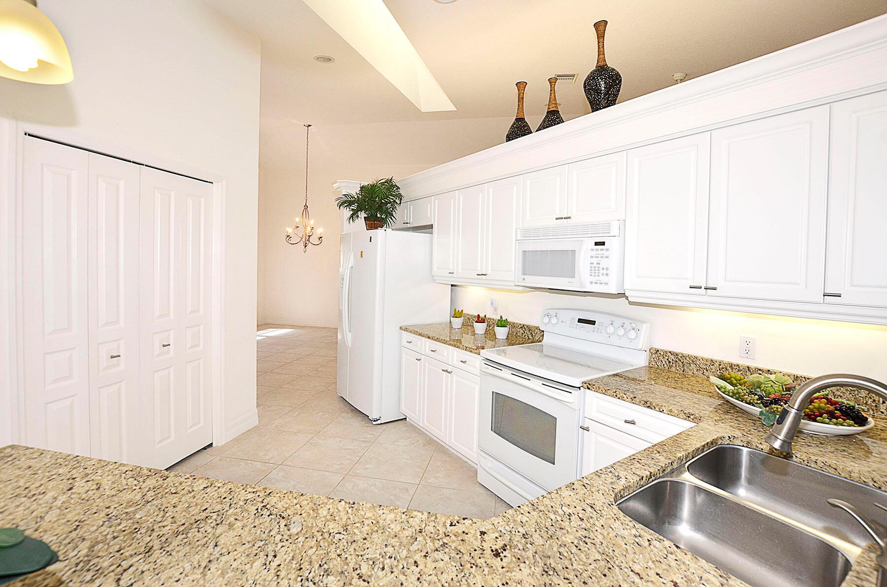 REPLAT OF SAN SEBASTIAN S - Residential Lease