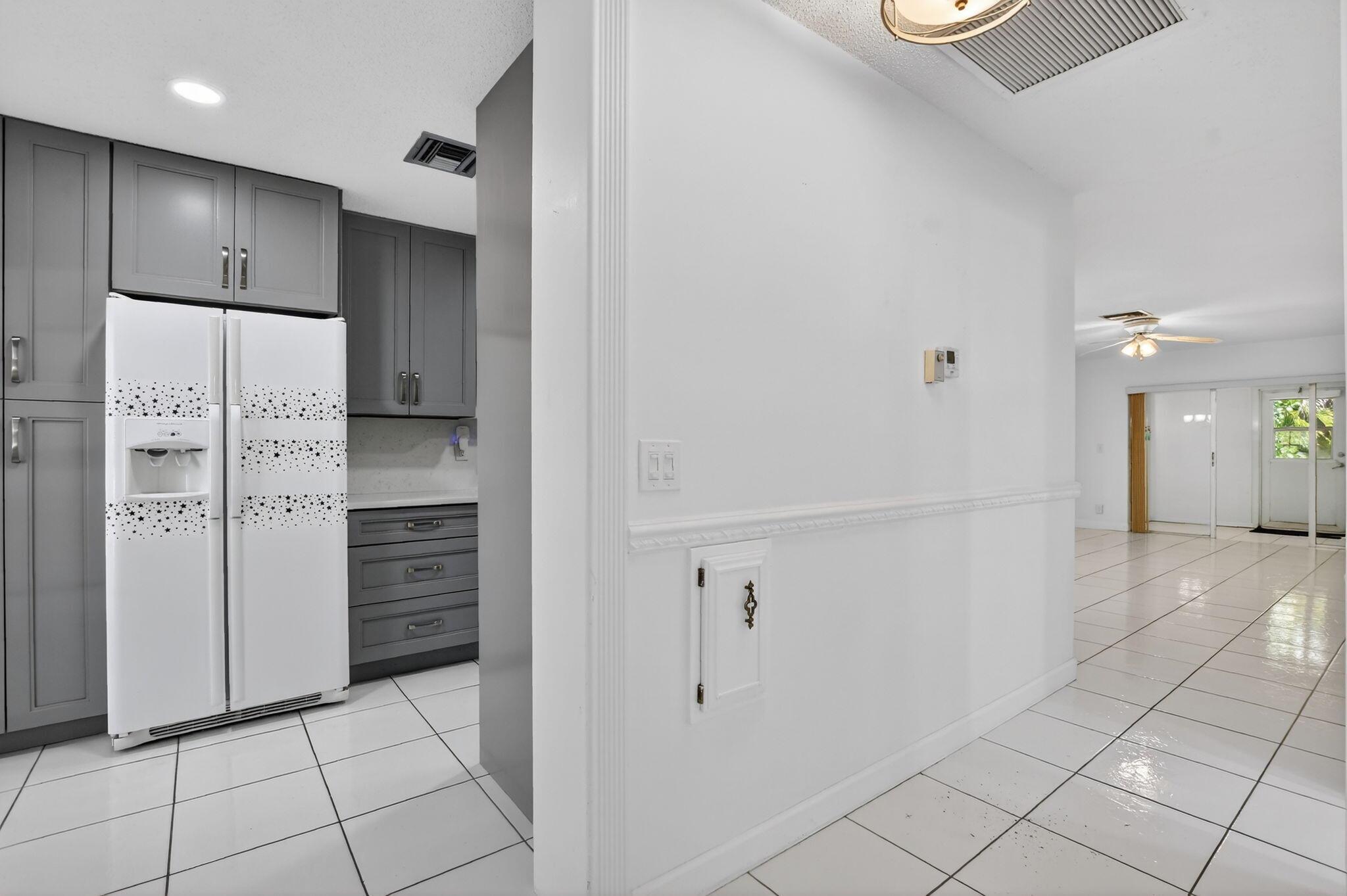 View photos, virtual tours, details... 13942 Via Flora B