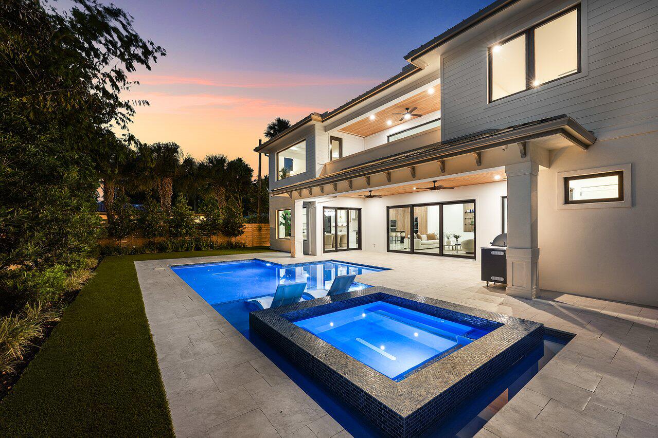 451 NW 7th Avenue
