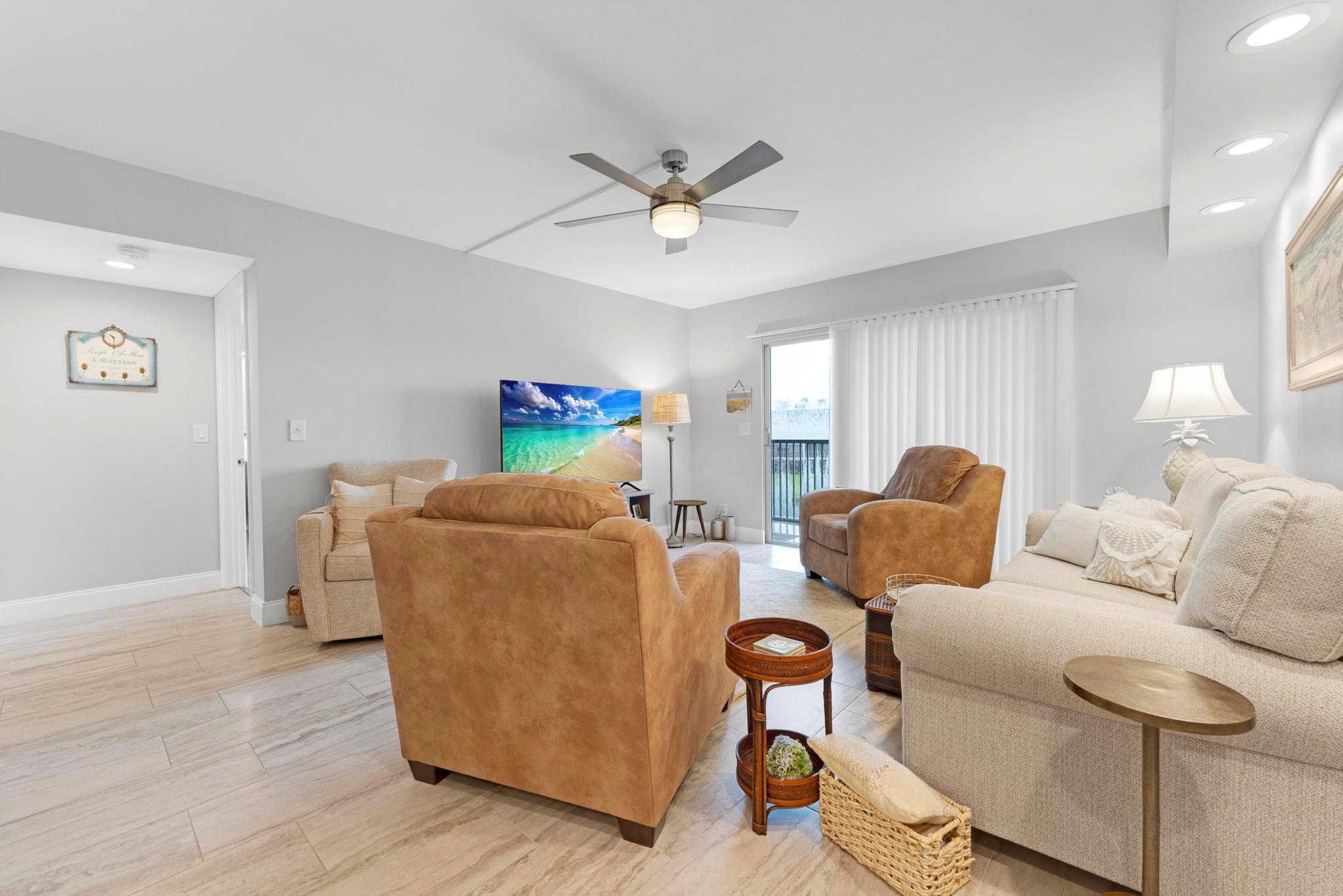 HUNTINGTON LAKES SEC ONE - Residential