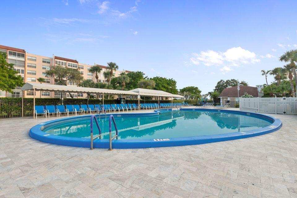 HUNTINGTON LAKES SEC ONE - Residential