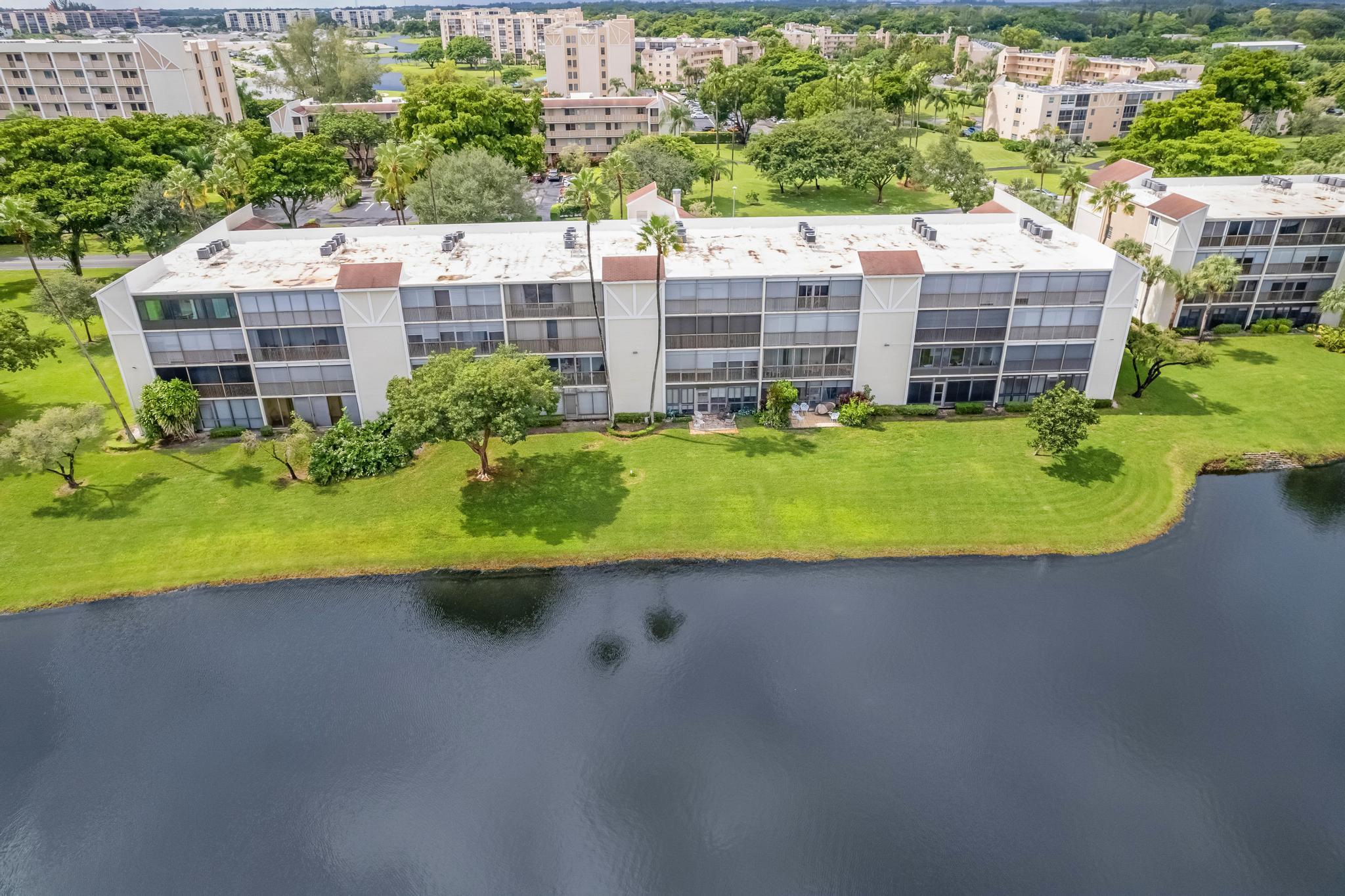 HUNTINGTON LAKES SEC ONE - Residential