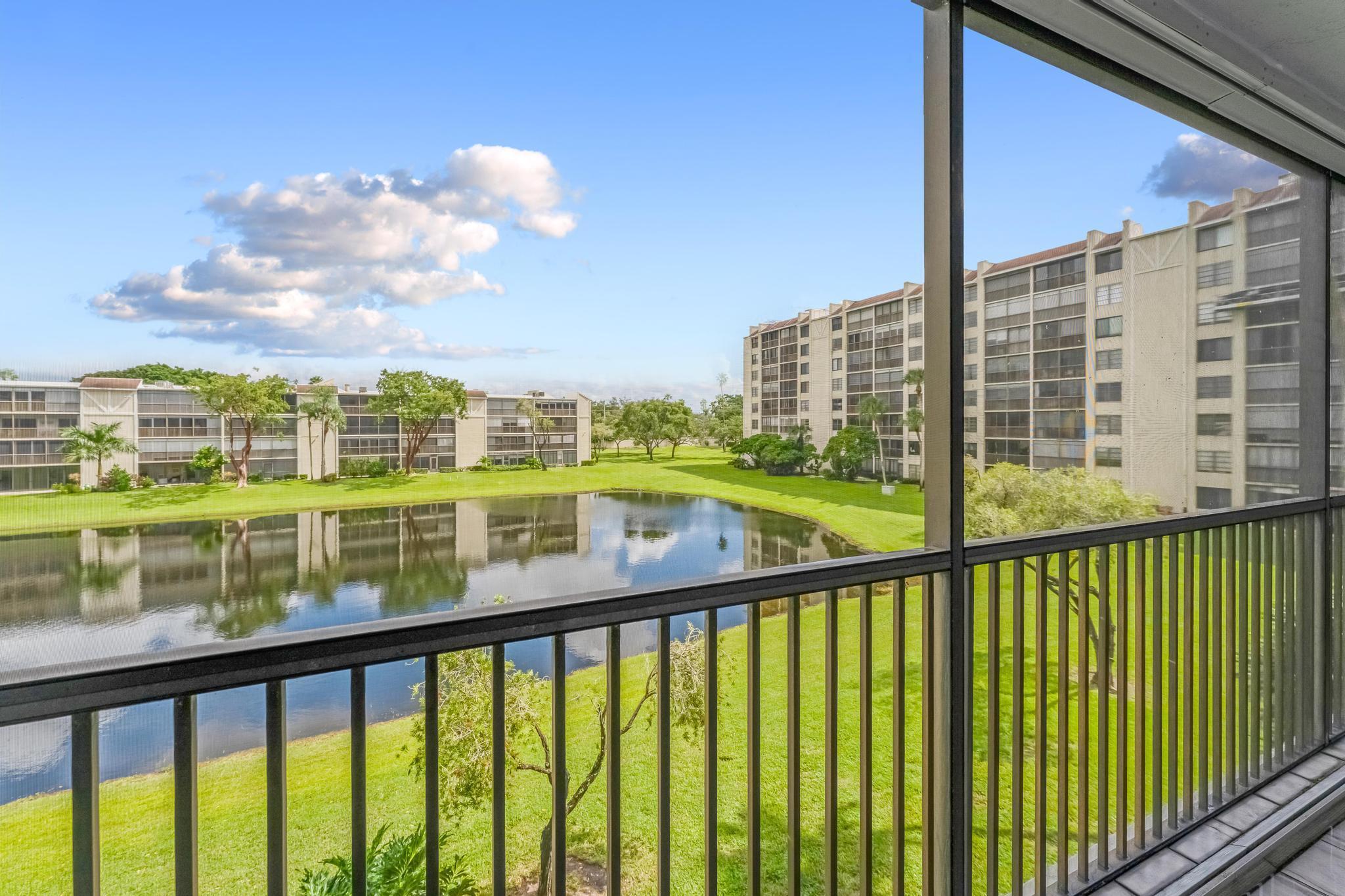 HUNTINGTON LAKES SEC ONE - Residential