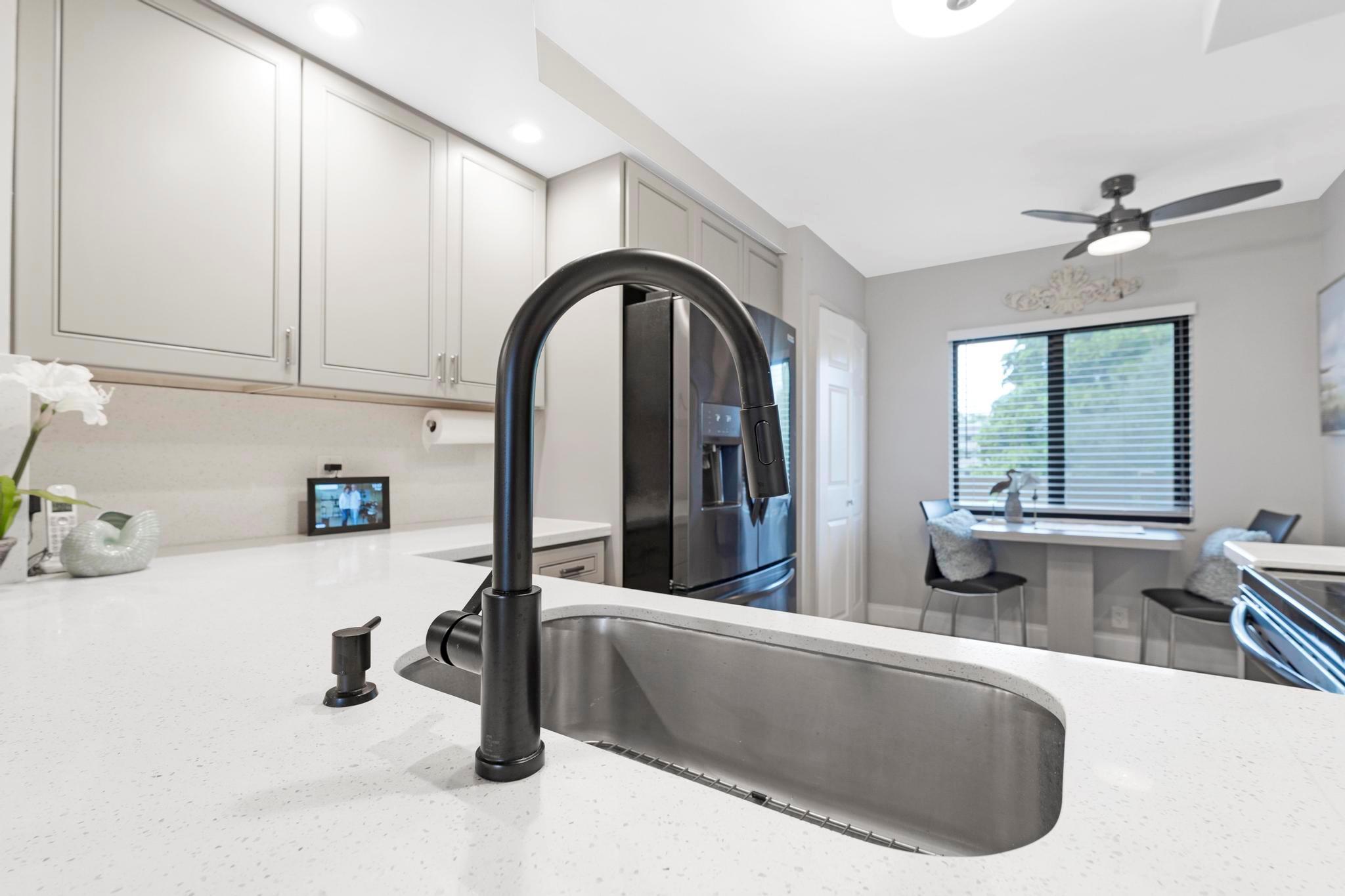 HUNTINGTON LAKES SEC ONE - Residential