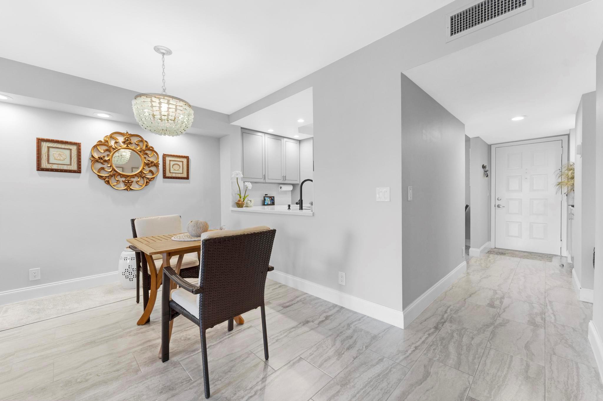 HUNTINGTON LAKES SEC ONE - Residential