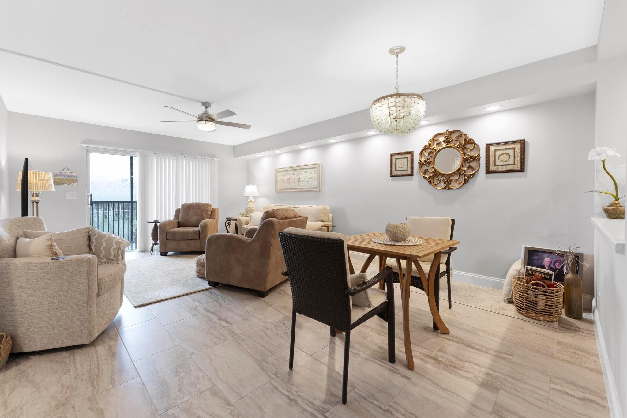 HUNTINGTON LAKES SEC ONE - Residential