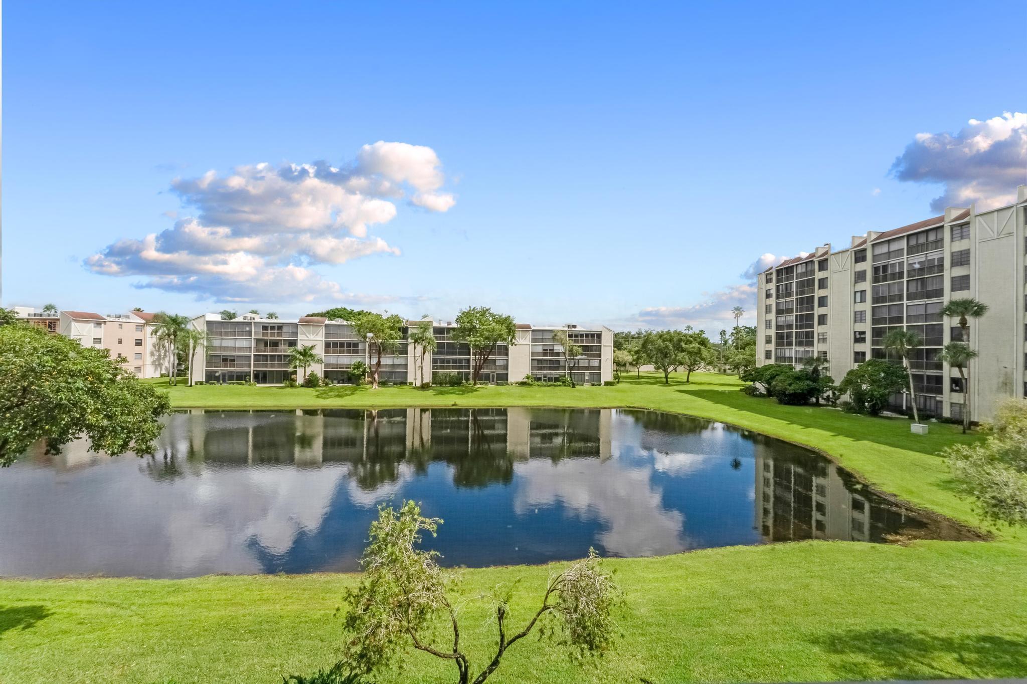 HUNTINGTON LAKES SEC ONE - Residential