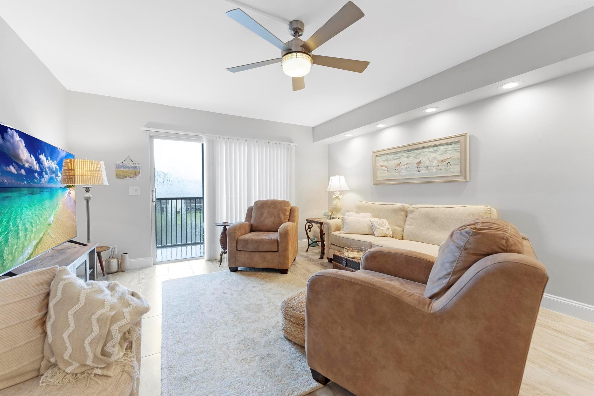 HUNTINGTON LAKES SEC ONE - Residential