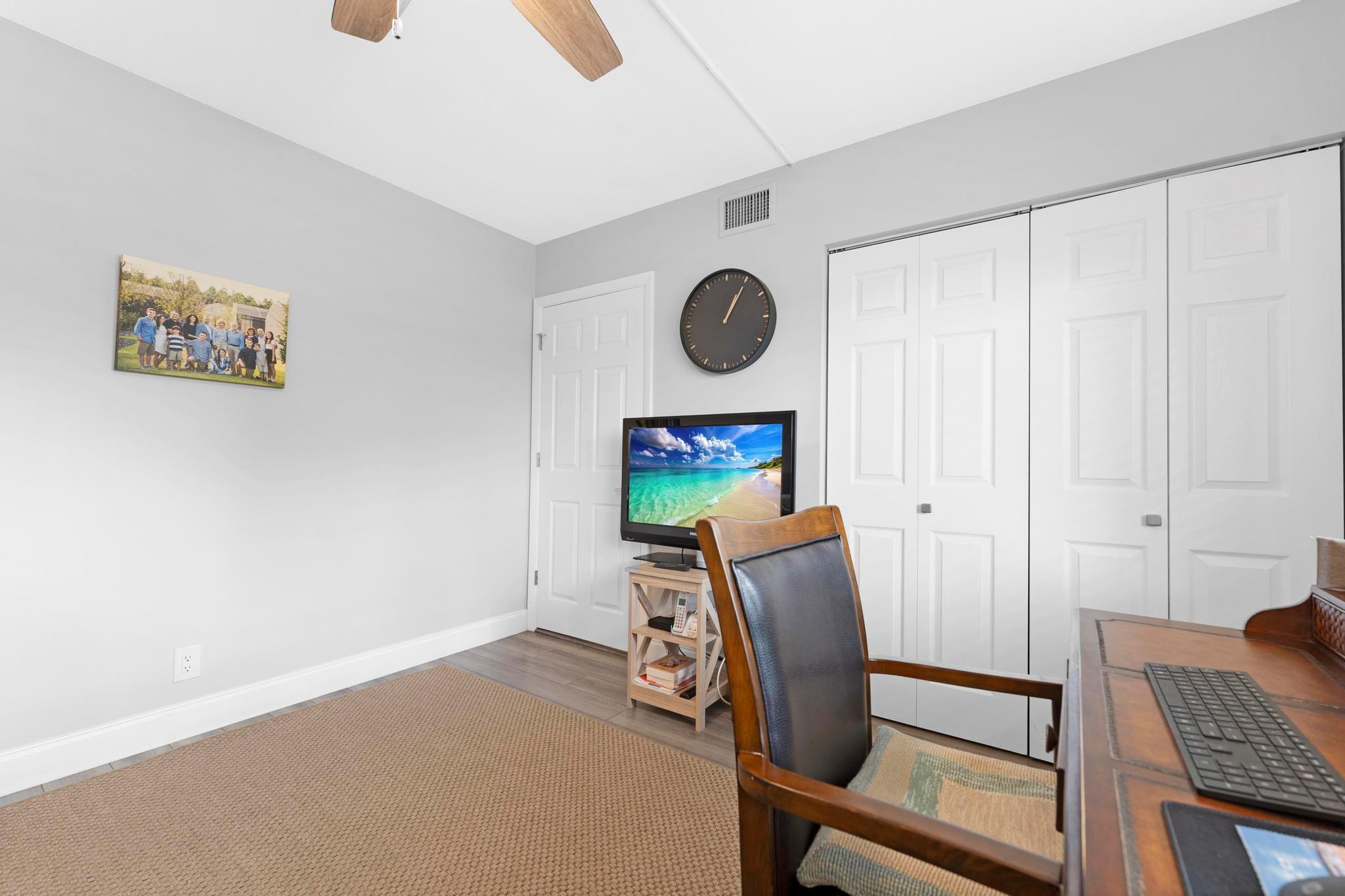 HUNTINGTON LAKES SEC ONE - Residential