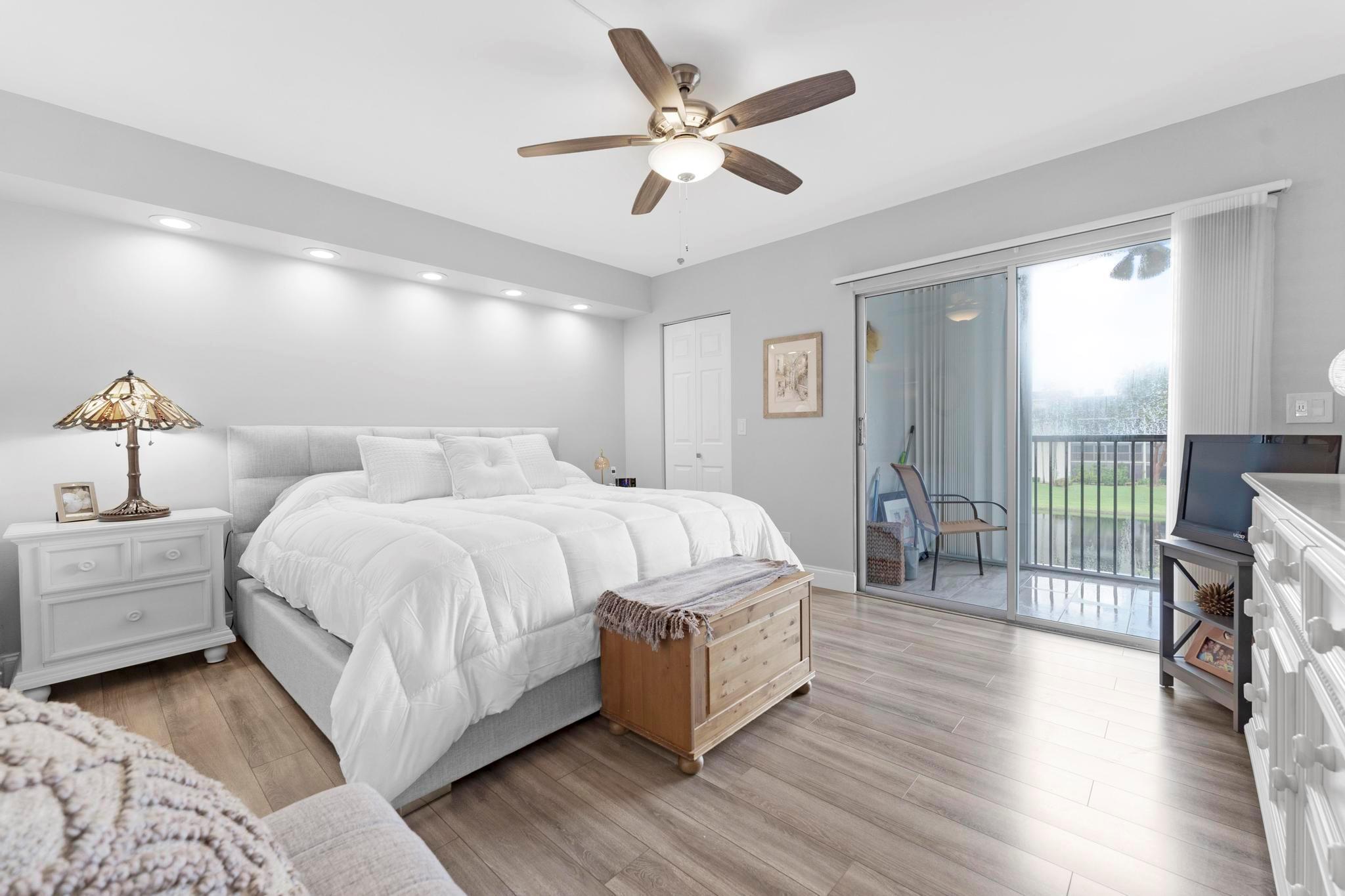 HUNTINGTON LAKES SEC ONE - Residential