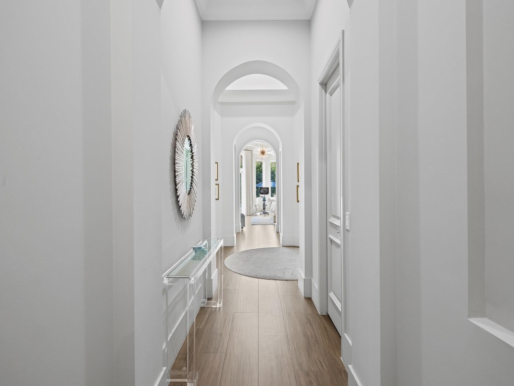 VISTA DEL LAGO - Residential