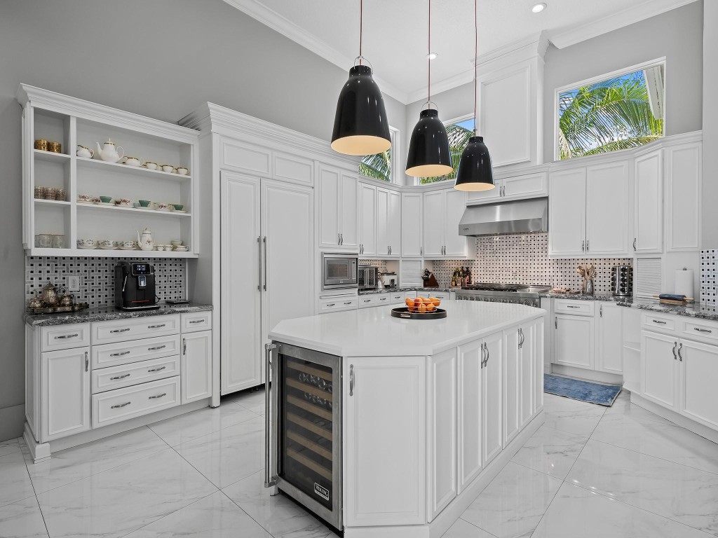 VISTA DEL LAGO - Residential