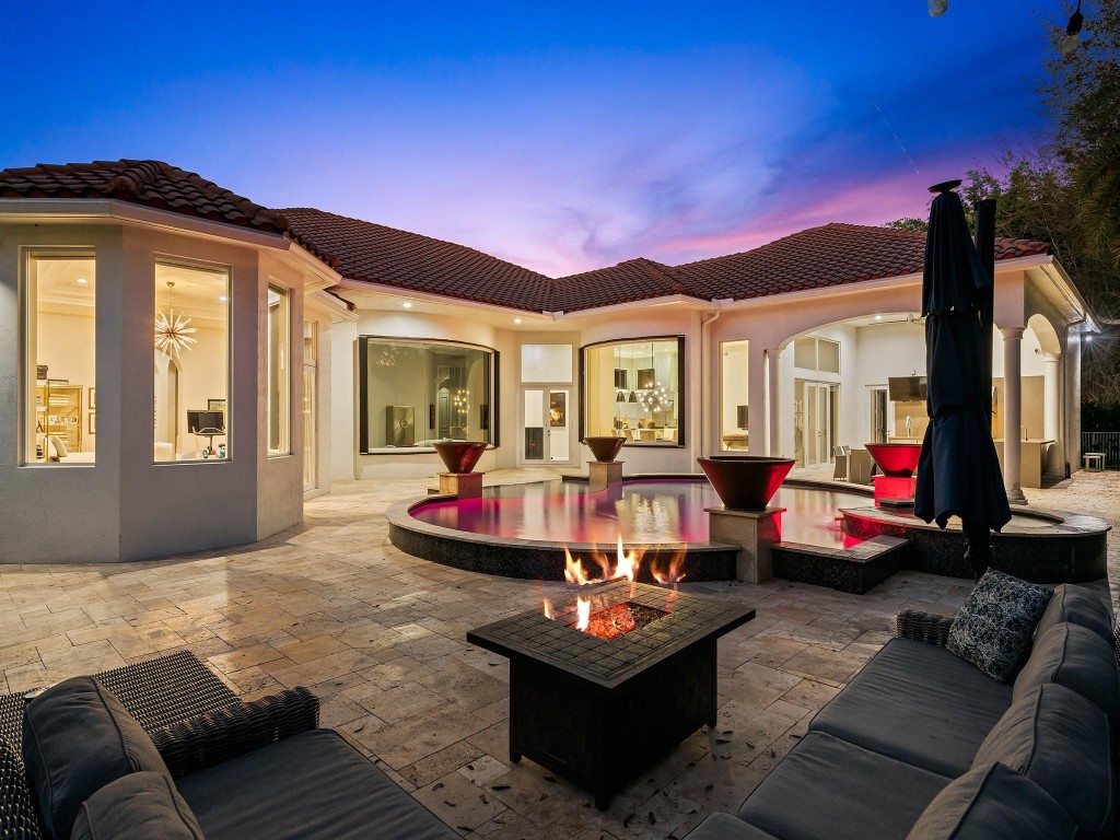 VISTA DEL LAGO - Residential