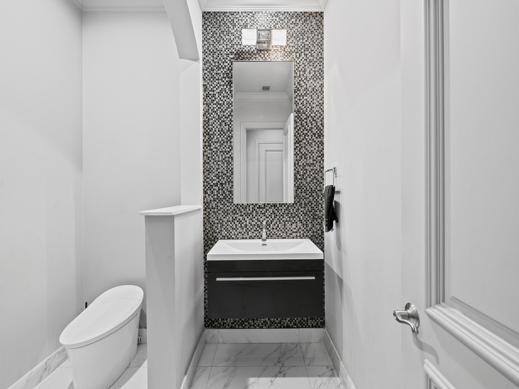 VISTA DEL LAGO - Residential