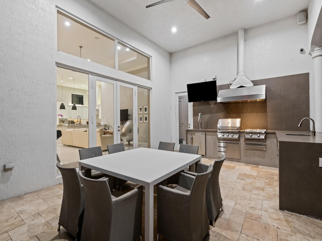 VISTA DEL LAGO - Residential