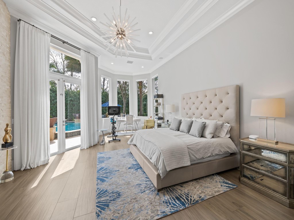 VISTA DEL LAGO - Residential