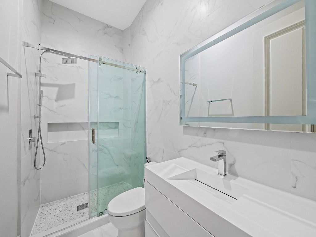 VISTA DEL LAGO - Residential