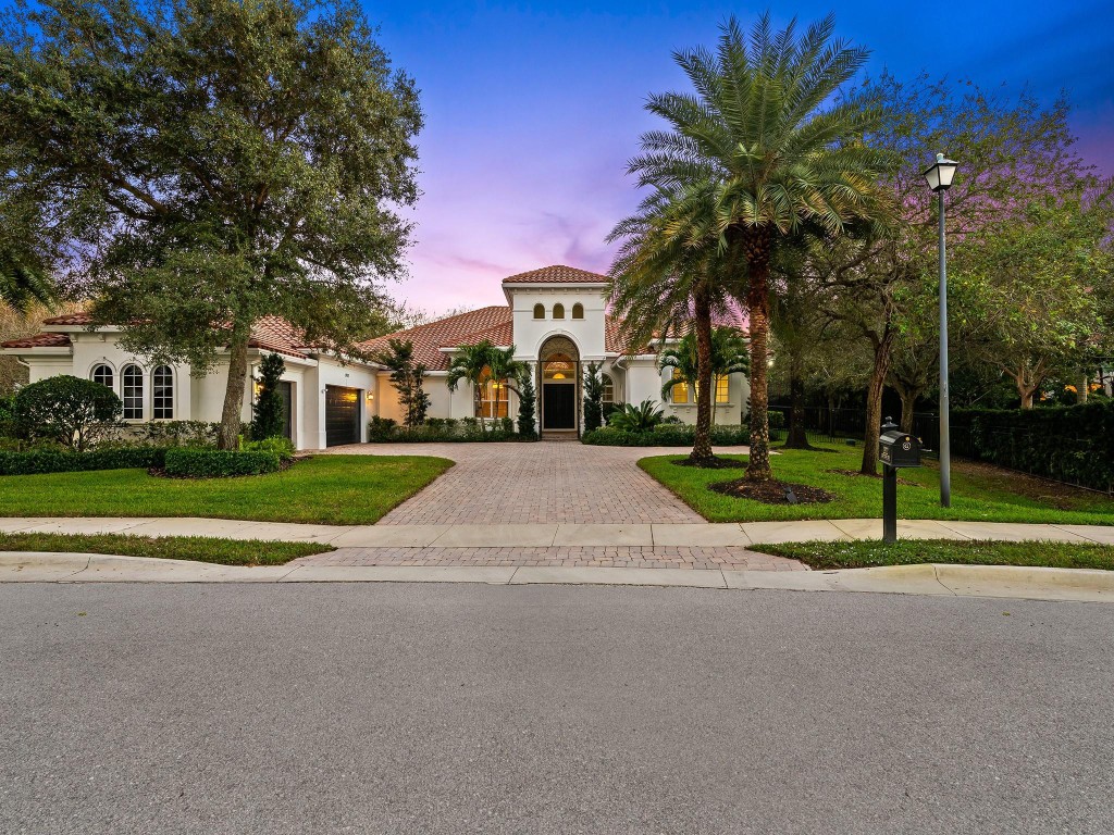 VISTA DEL LAGO - Residential