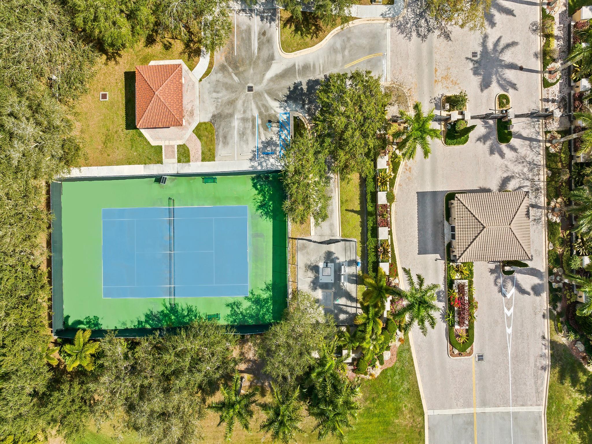 VISTA DEL LAGO - Residential
