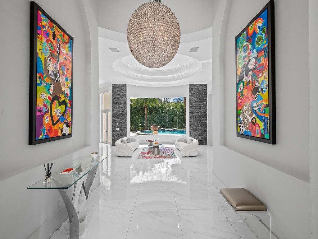 VISTA DEL LAGO - Residential