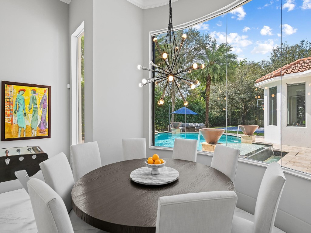 VISTA DEL LAGO - Residential