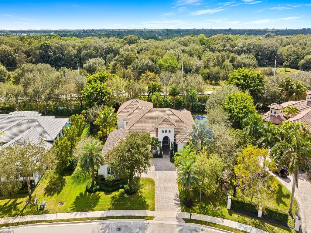 VISTA DEL LAGO - Residential