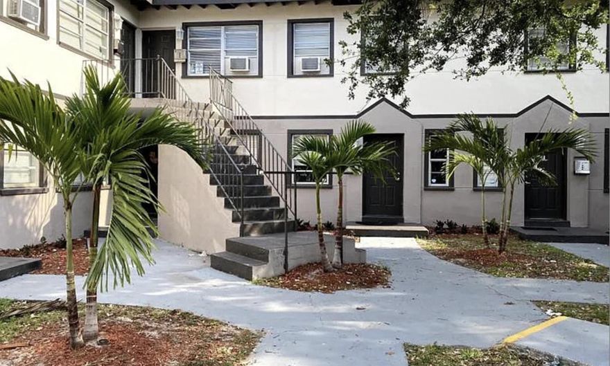 First month and one month deposit only ! Great location . Totally renovated ! very fast process .