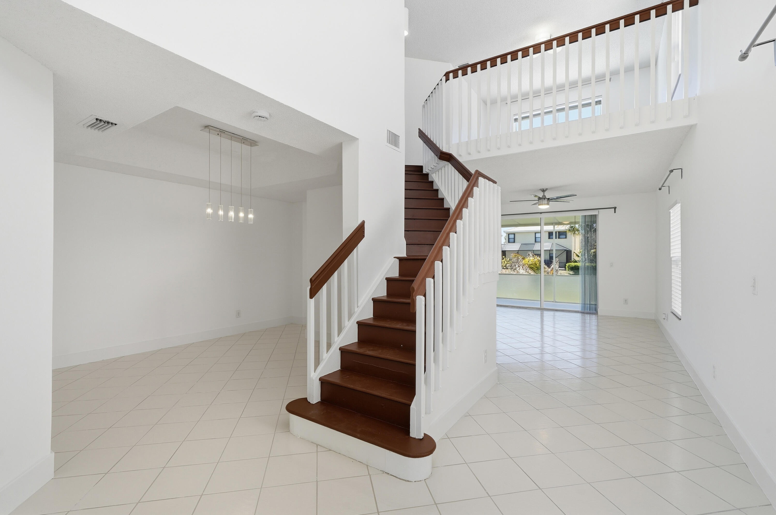 COUNTRY CLUB VILLAGE - Residential Lease