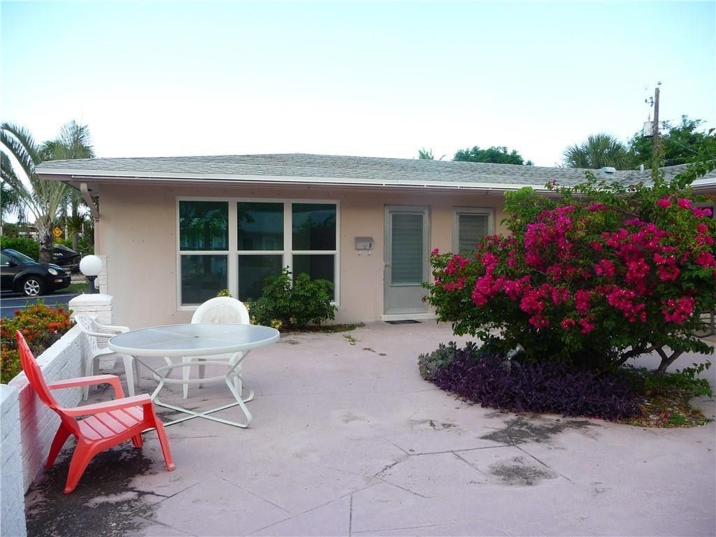 Photo of 1260 SE 3rd Court #8, Deerfield Beach, FL 33441 (MLS # F10556013)